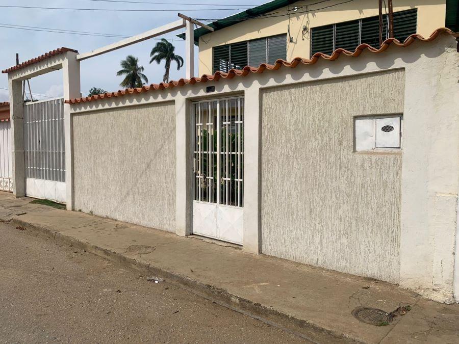 Foto Casa en Venta en Oeste, Barquisimeto, Lara - U$D 40.000 - CAV232278 - BienesOnLine