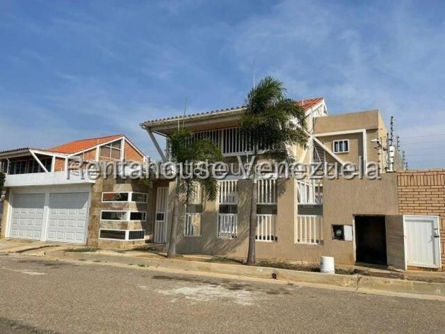 Casa en Venta en Judibana, Falcon MLS #25-8215 GR