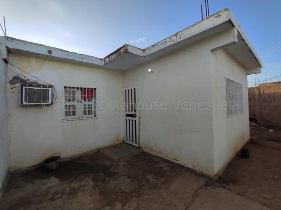 Casa en venta en la Urb Santa Paula en la ciudad de Coro MLS #25-218 OP