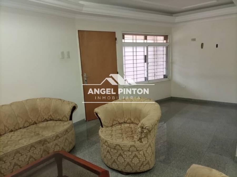 Foto Casa en Venta en Maracaibo, Zulia - U$D 18.000 - CAV232216 - BienesOnLine