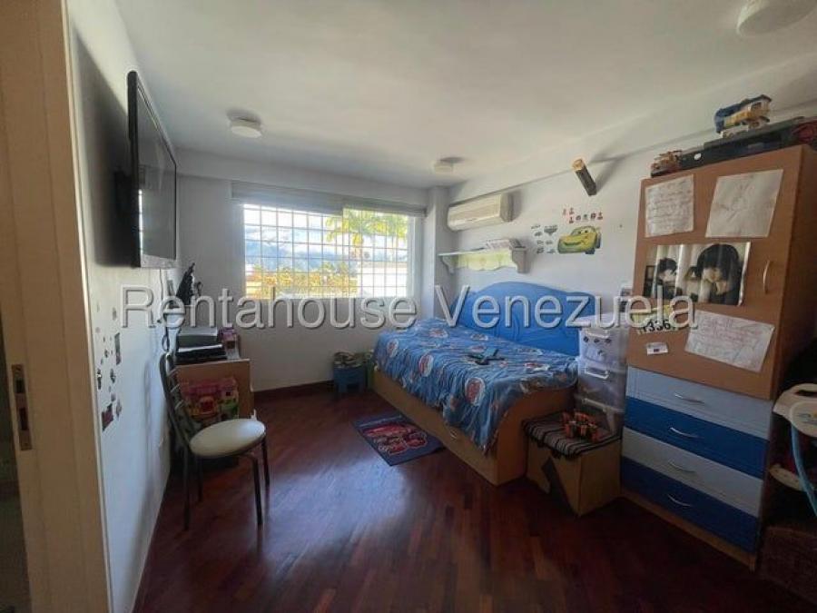 CASA EN VENTA EN LOMAS DE LA LAGUNITA