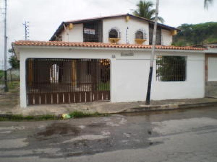 Casa En Venta En Maracay - El Limon - Código FLEX: 13-4115