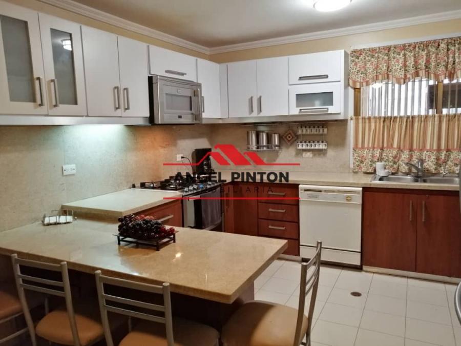 CASA EN VENTA EN MONTE BELLO MARACAIBO API 1577