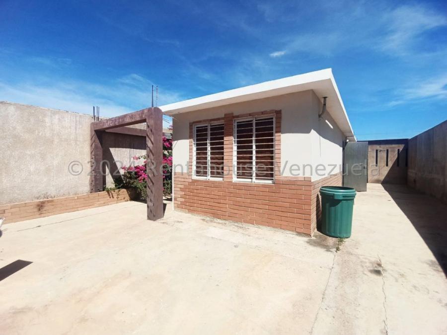 Foto Casa en Venta en Punto Fijo, Falcón - U$D 18.000 - CAV232003 - BienesOnLine