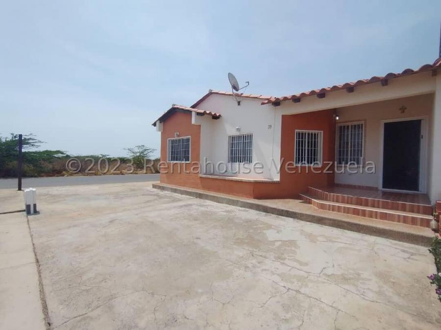 Foto Casa en Venta en Punto Fijo, Falcón - U$D 28.000 - CAV232471 - BienesOnLine