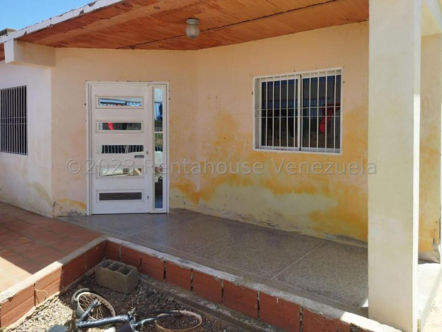 Foto Casa en Venta en Punto Fijo, Falcón - U$D 10.000 - CAV231041 - BienesOnLine