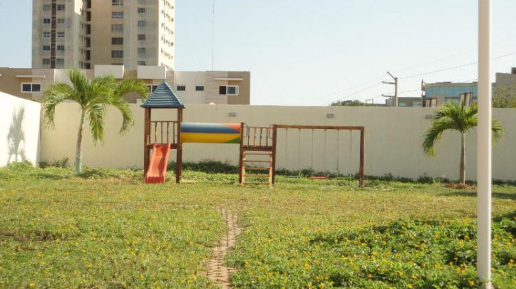 Foto Casa en Venta en Avenida Universidad, Maracaibo, Zulia - BsF 3.400.000 - CAV52909 - BienesOnLine