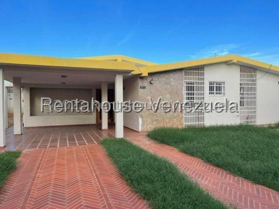 Casa en Venta en Zarabon, Falcon MLS #25-8197 GR 