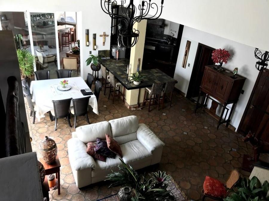 Foto Casa en Venta en Guataparo, Valencia, Carabobo - U$D 240.000 - CAV142153 - BienesOnLine