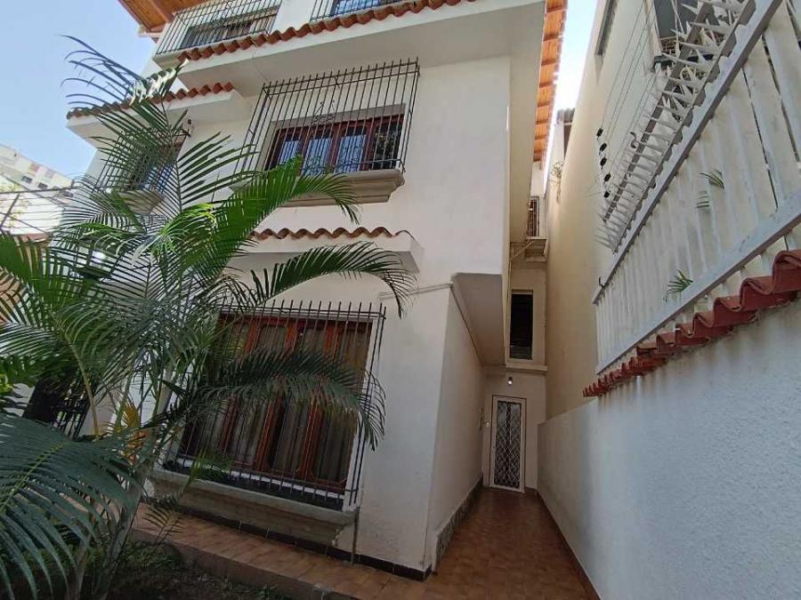 Foto Casa en Venta en Caracas, Caracas, Distrito Federal - U$D 199.000 - CAV234421 - BienesOnLine