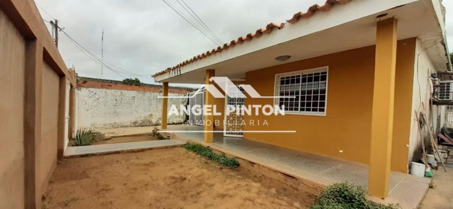 Foto Casa en Venta en Maracaibo, Zulia - U$D 14.000 - CAV231783 - BienesOnLine