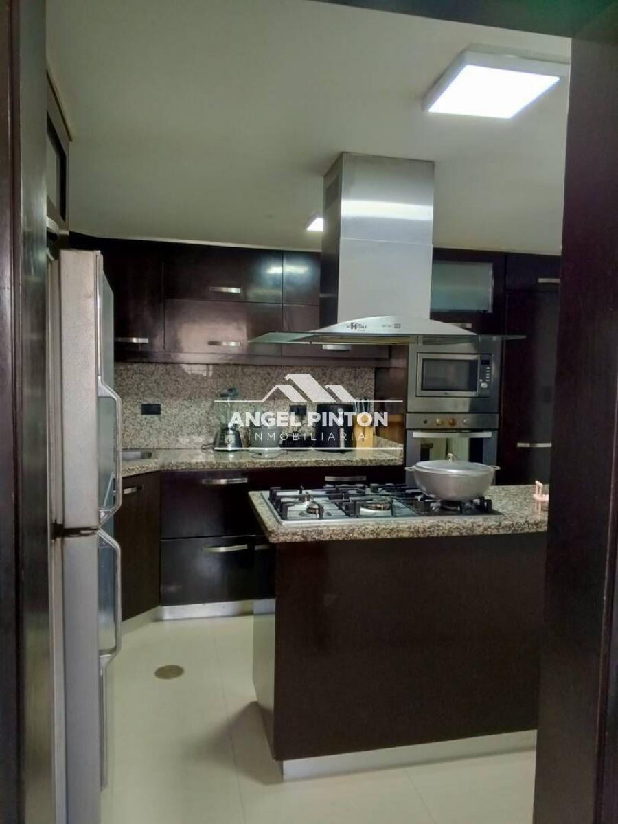 Foto Casa en Venta en Maracaibo, Zulia - U$D 25.000 - CAV231570 - BienesOnLine