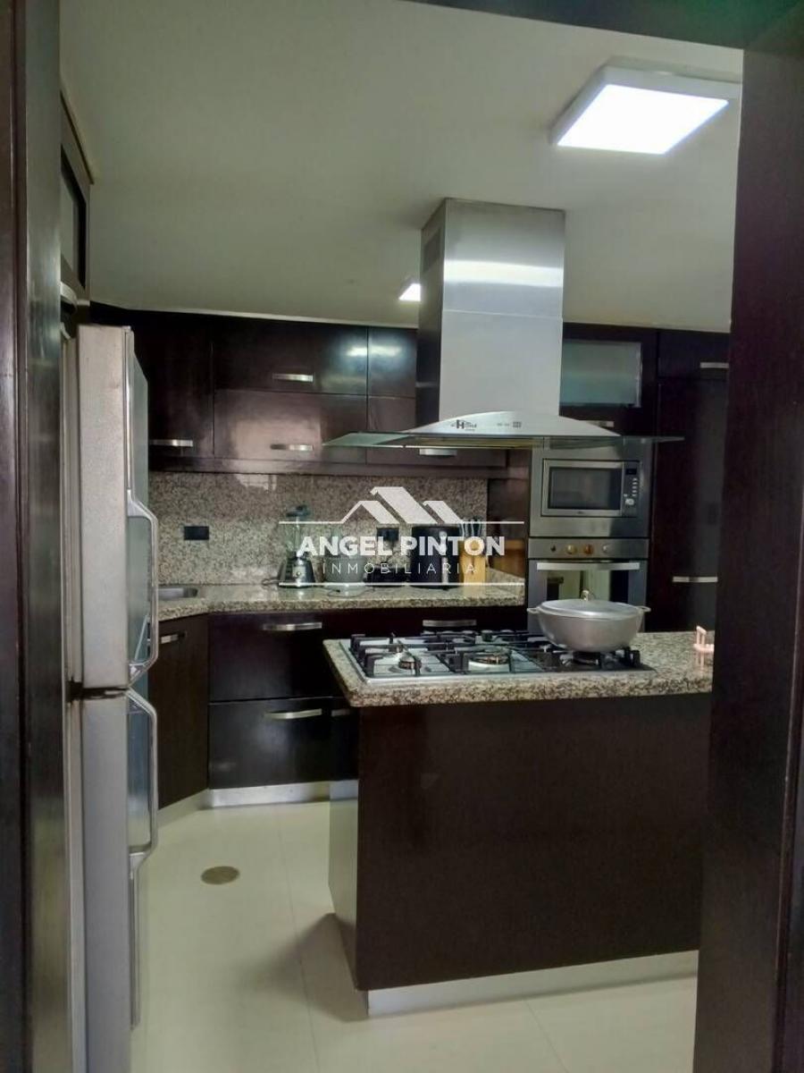 Foto Casa en Venta en Oeste, Maracaibo, Zulia - U$D 25.000 - CAV232131 - BienesOnLine