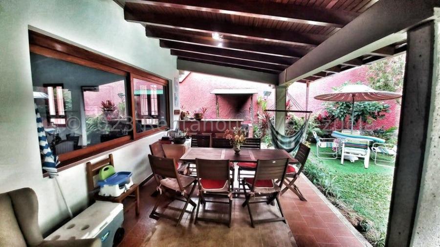 Foto Casa en Venta en colinas del tamanaco, Distrito Federal - U$D 550.000 - CAV228881 - BienesOnLine