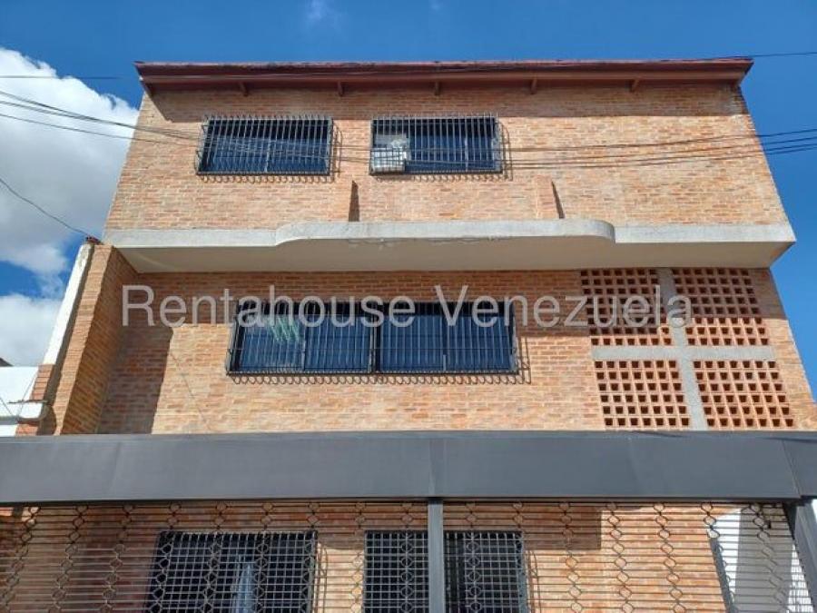 Casa en Venta Los Rosales # 25-14690 G.  04143054662 / 04143247646