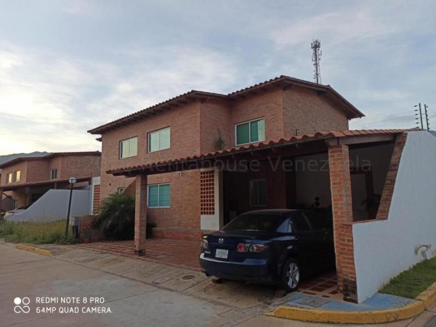 CASA EN VENTA PUEBLO DE SAN DIEGO CARABOBO 21-5595 RAHV