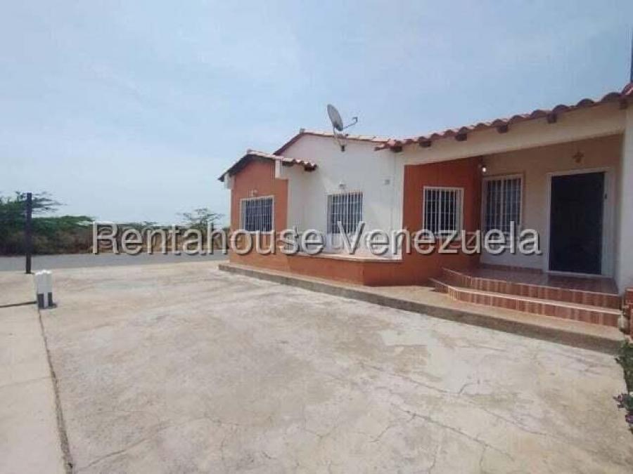 Foto Casa en Venta en Punto Fijo, Falcón - U$D 28.000 - CAV241163 - BienesOnLine