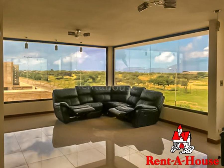 Casa en Venta Terrazas Club de Golf - Punto Fijo 25-3003