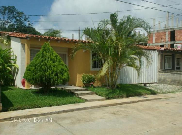 Foto Casa en Venta en Barquisimeto, Lara - BsF 15.000 - CAV108715 - BienesOnLine