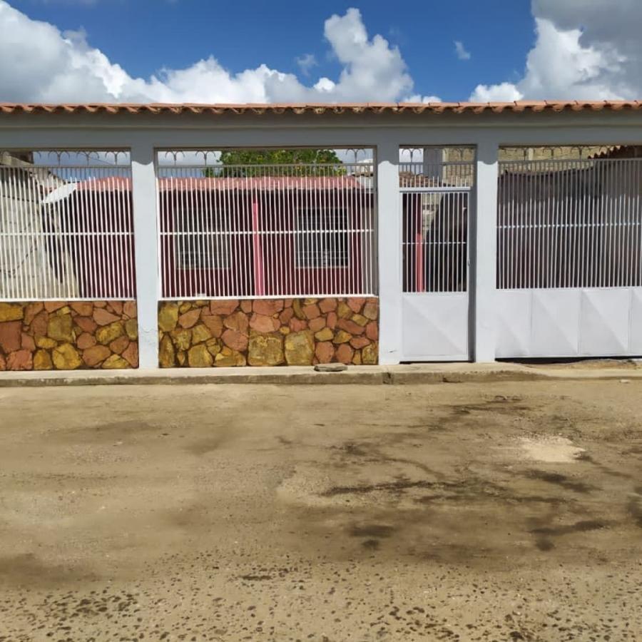 CASA EN VENTA ZONA NORTE DE BARQUISIMETO API-E 