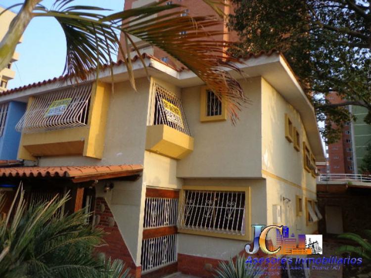 Vendo Hermosa Casa frente Playa Mansa Lecheria Excelente Zona Comercial y Residencial