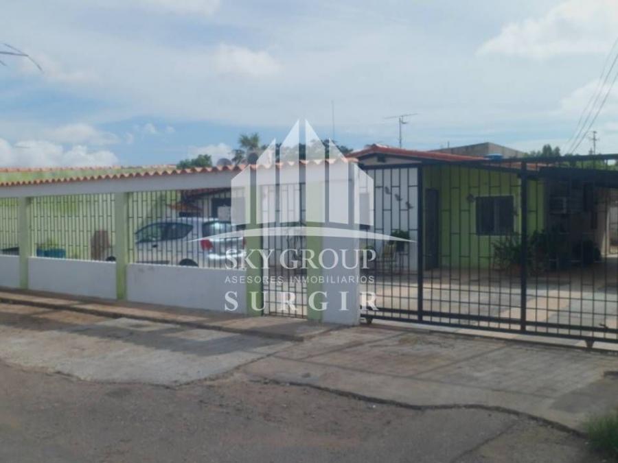 Foto Casa en Venta en Punto Fijo, Falcn - U$D 39.000 - CAV143963 - BienesOnLine