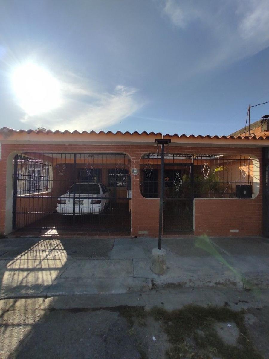 Foto Casa en Venta en Valencia, Carabobo - U$D 12.000 - CAV145403 - BienesOnLine