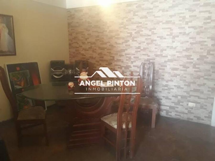 Foto Casa en Venta en Maracaibo, Zulia - U$D 12.000 - CAV241033 - BienesOnLine