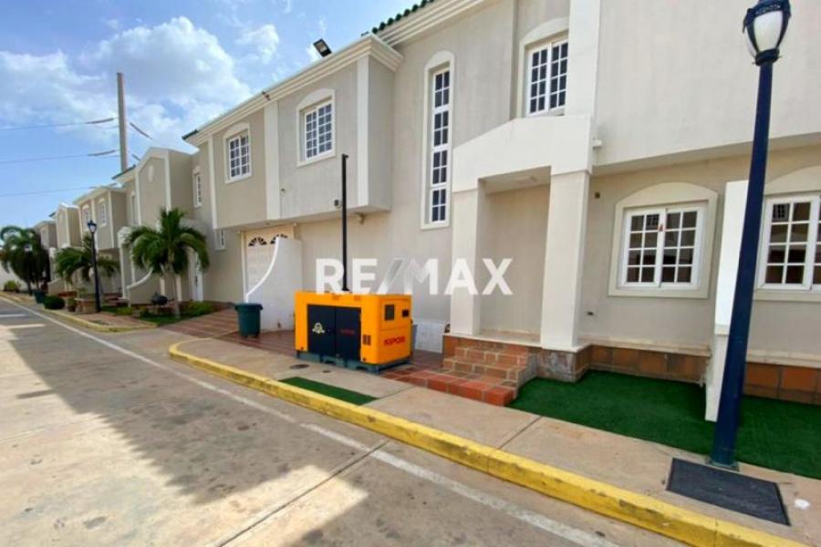 Foto Casa en Venta en Maracaibo, Zulia - U$D 250.000 - CAV154307 - BienesOnLine