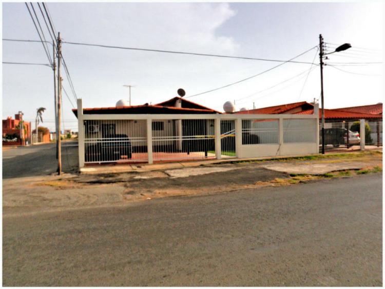 Foto Casa en Venta en Punto Fijo, Falcón - CAV84468 - BienesOnLine