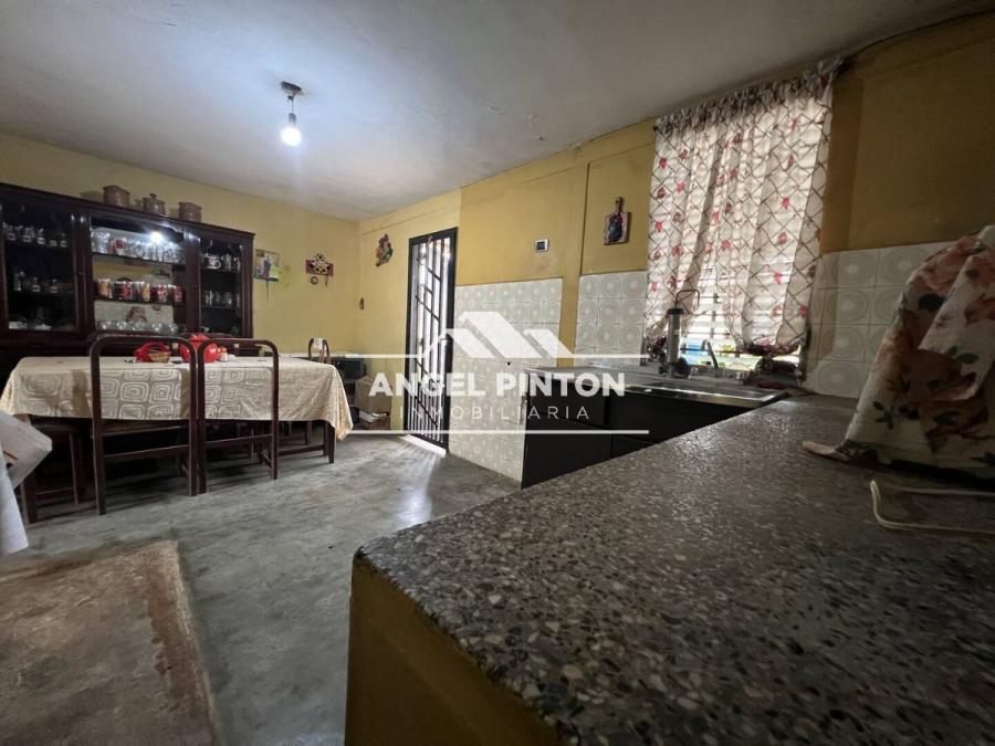 Foto Casa en Venta en SAN JACINTO, Maracaibo, Zulia - U$D 11.000 - CAV232222 - BienesOnLine