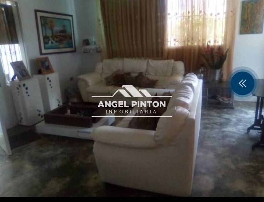 Foto Casa en Venta en Caracas, Distrito Federal - U$D 37.000 - CAV240640 - BienesOnLine