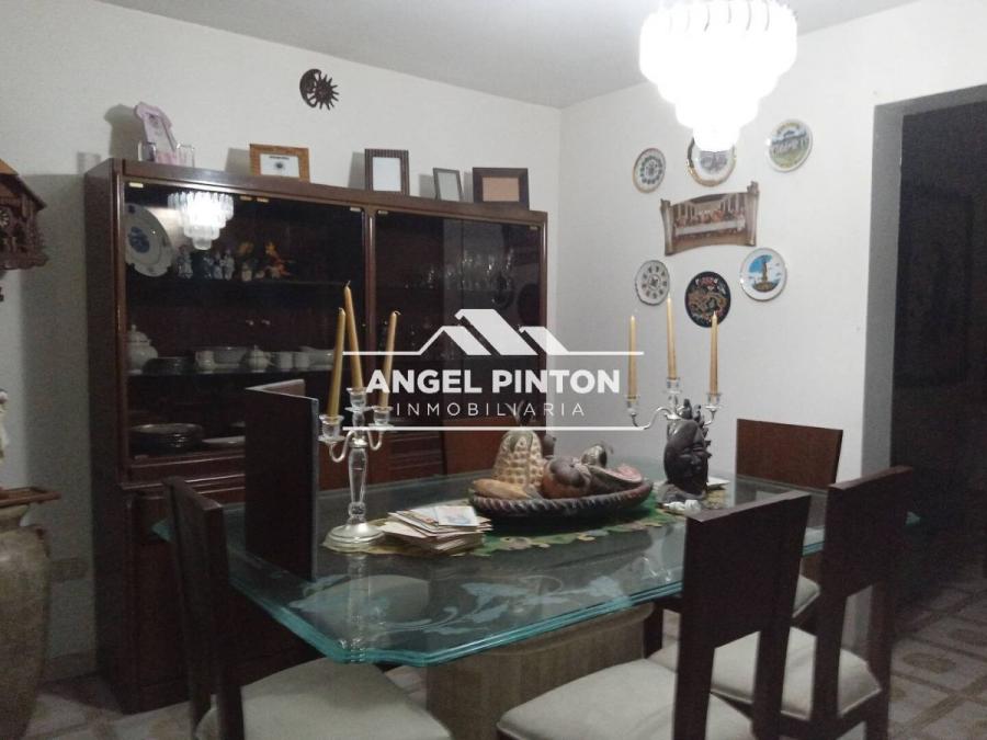 Foto Casa en Venta en Maracaibo, Zulia - U$D 25.000 - CAV241419 - BienesOnLine