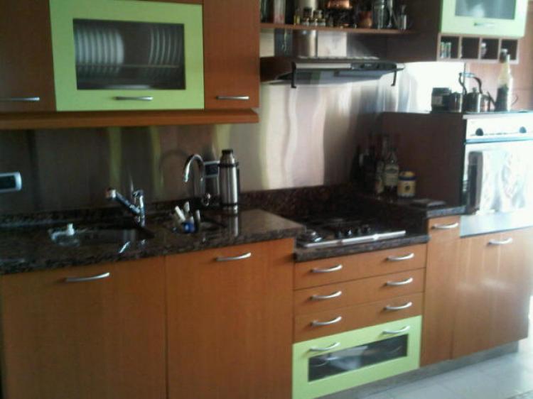 Foto Apartamento en Venta en La Lago, Maracaibo, Zulia - BsF 1.380.000 - APV38739 - BienesOnLine