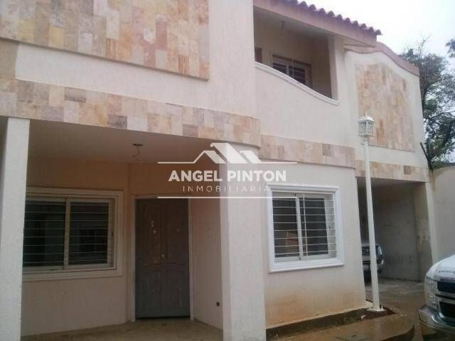 Foto Casa en Venta en Juana de Avila, Maracaibo, Zulia - U$D 30.000 - CAV234964 - BienesOnLine