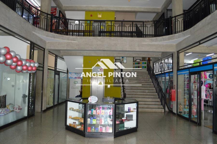 EDIFICIO COMERCIAL EN VENTA AV LA LIMPIA MARACAIBO 3125