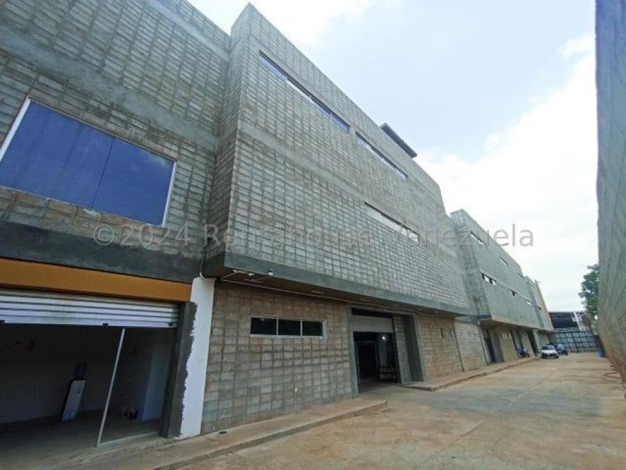 Edificio comercial en venta en Los Haticos