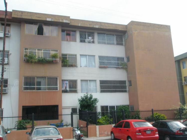 Foto Apartamento en Alquiler en Valencia, Carabobo - BsF 3.300 - APA17867 - BienesOnLine