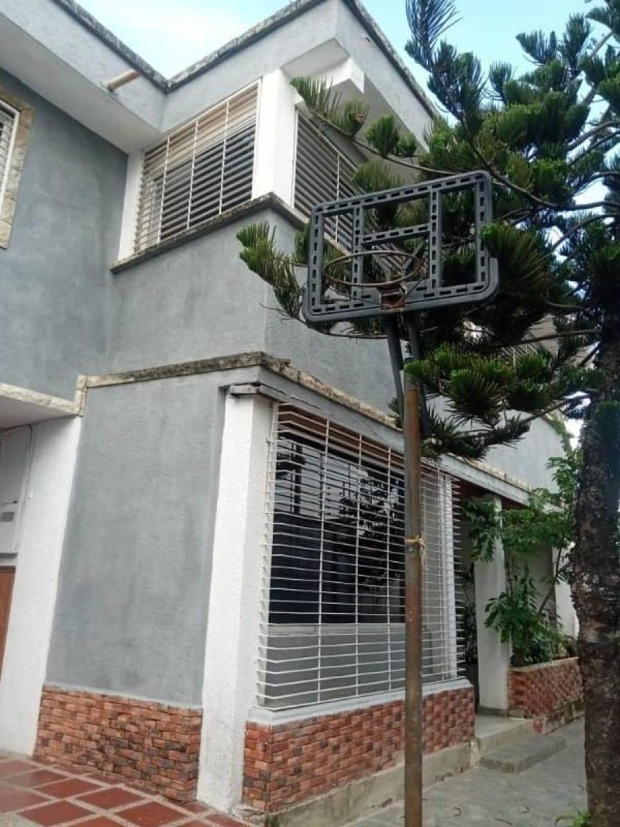 Foto Casa en Venta en Valencia, Chaguaramal, Carabobo - U$D 58.000 - CAV230298 - BienesOnLine