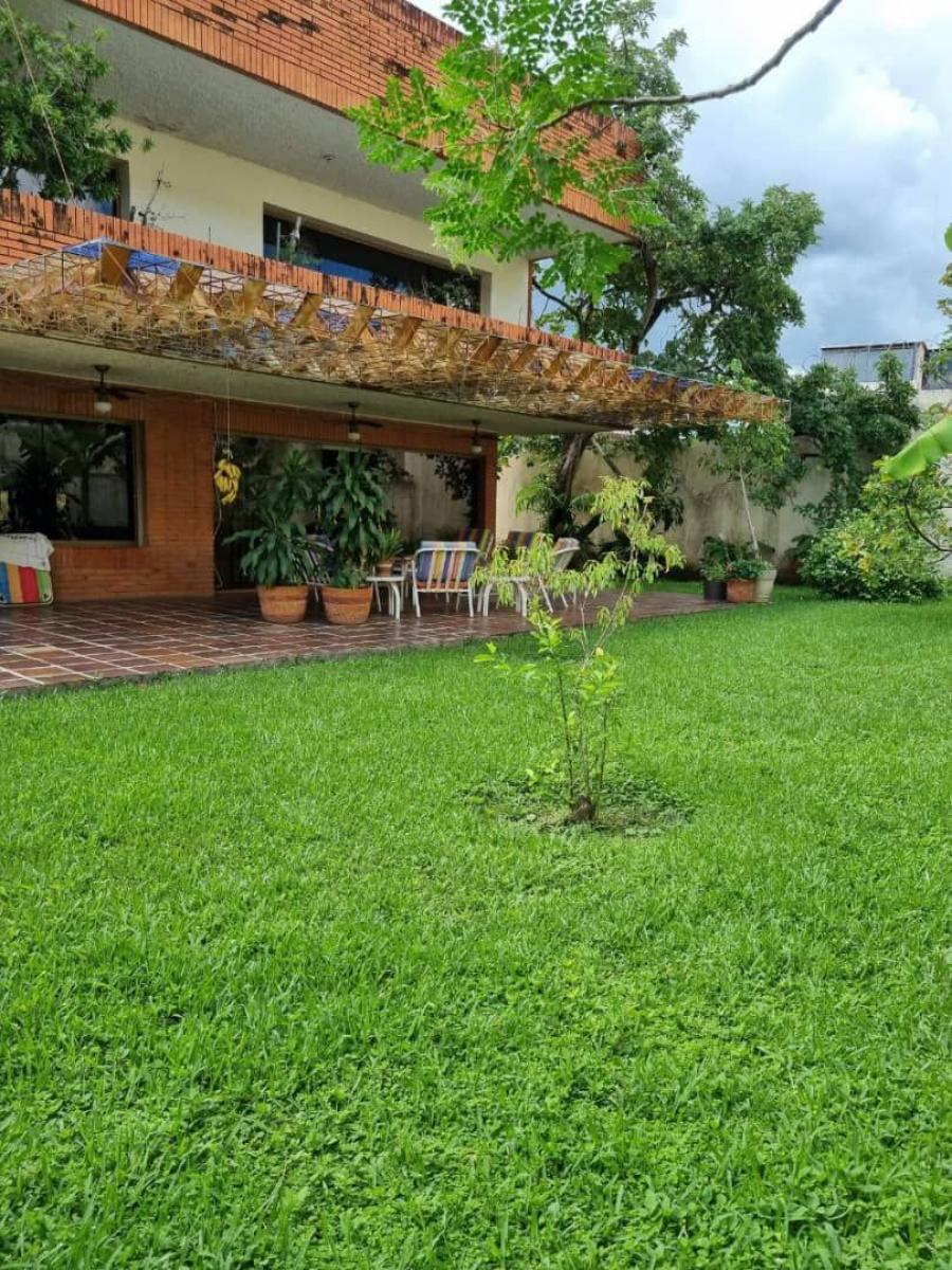 Foto Casa en Venta en Valencia, ALTOS DE GUATAPARO, Carabobo - U$D 380.000 - CAV232423 - BienesOnLine