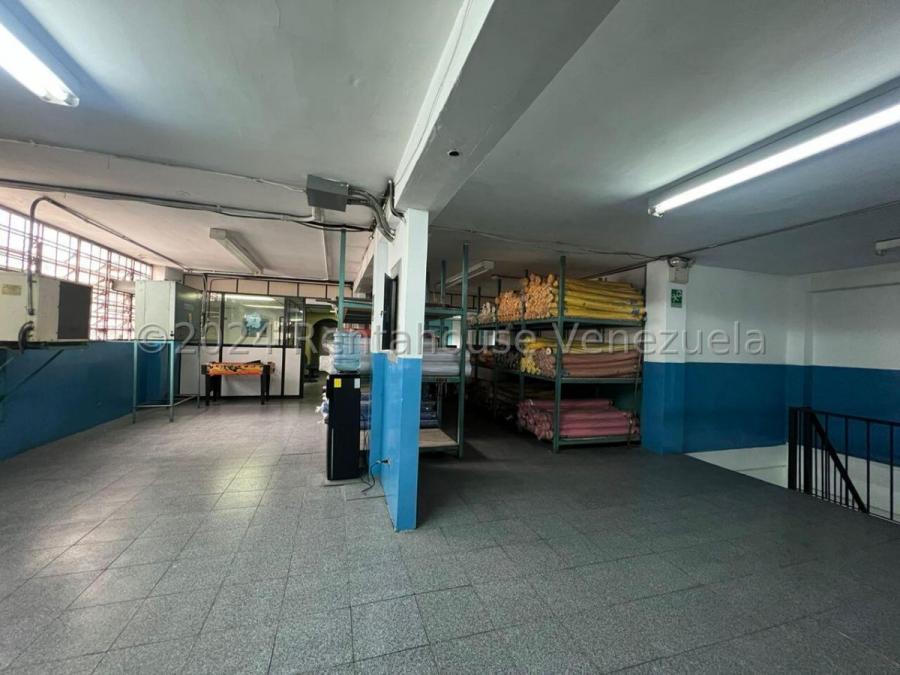 Foto Local en Alquiler en La Candelaria, Caracas, Distrito Federal - U$D 1.800 - LOA237924 - BienesOnLine