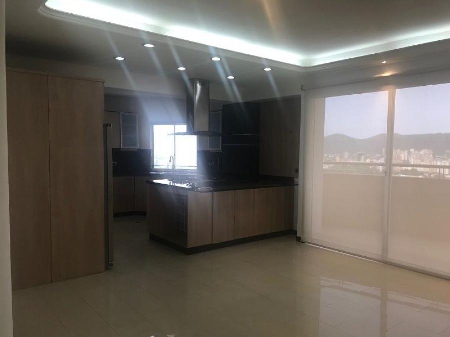 Foto Apartamento en Venta en El Parral, Valencia, Carabobo - BsF 1.277.500.000 - APV116633 - BienesOnLine