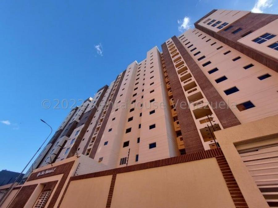 En venta apartamento en obra gris Base Aragua, Maracay