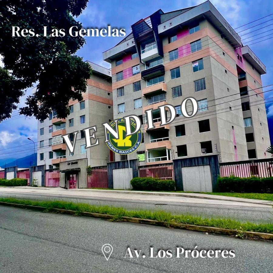 EN VENTA APARTAMENTO EN RES GEMELAS