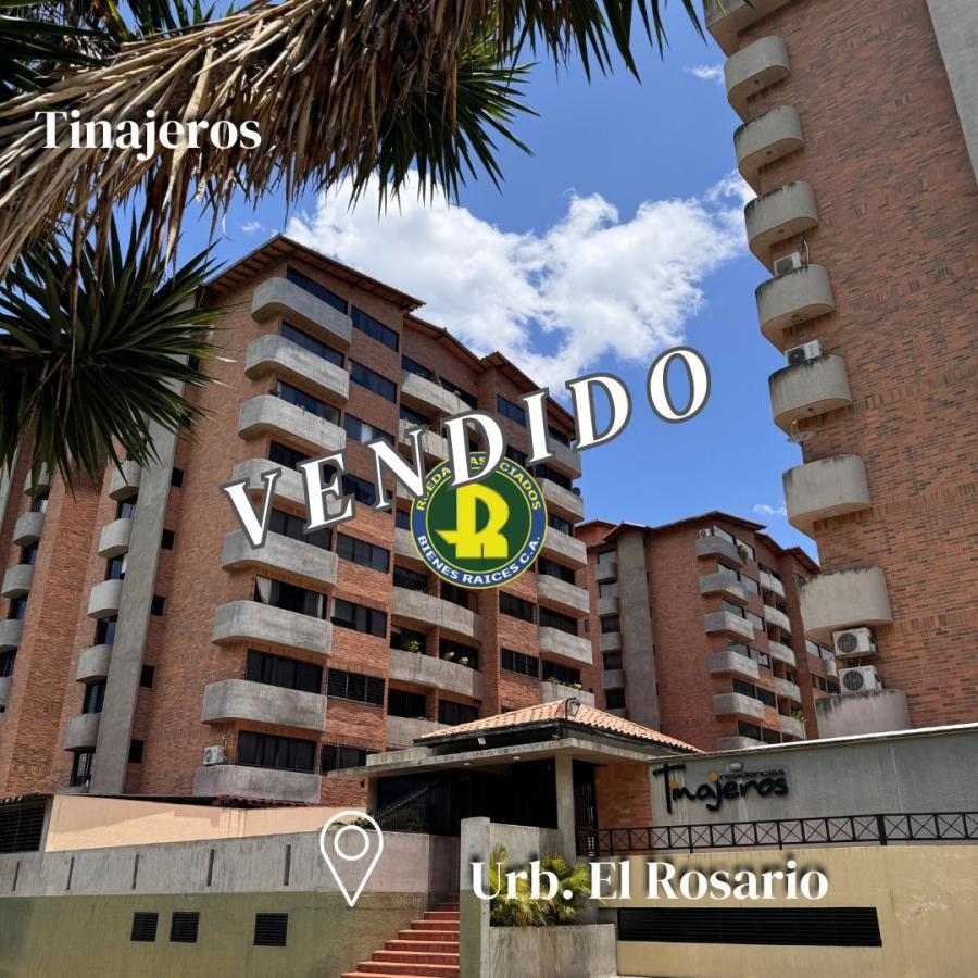 EN VENTA APARTAMENTO RESIDENCIAS TINAJEROS