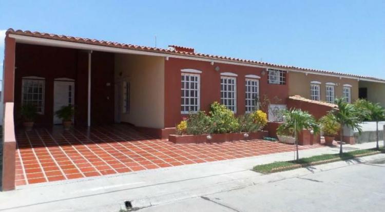 En Venta Bella Casa en Ciudad Alianza