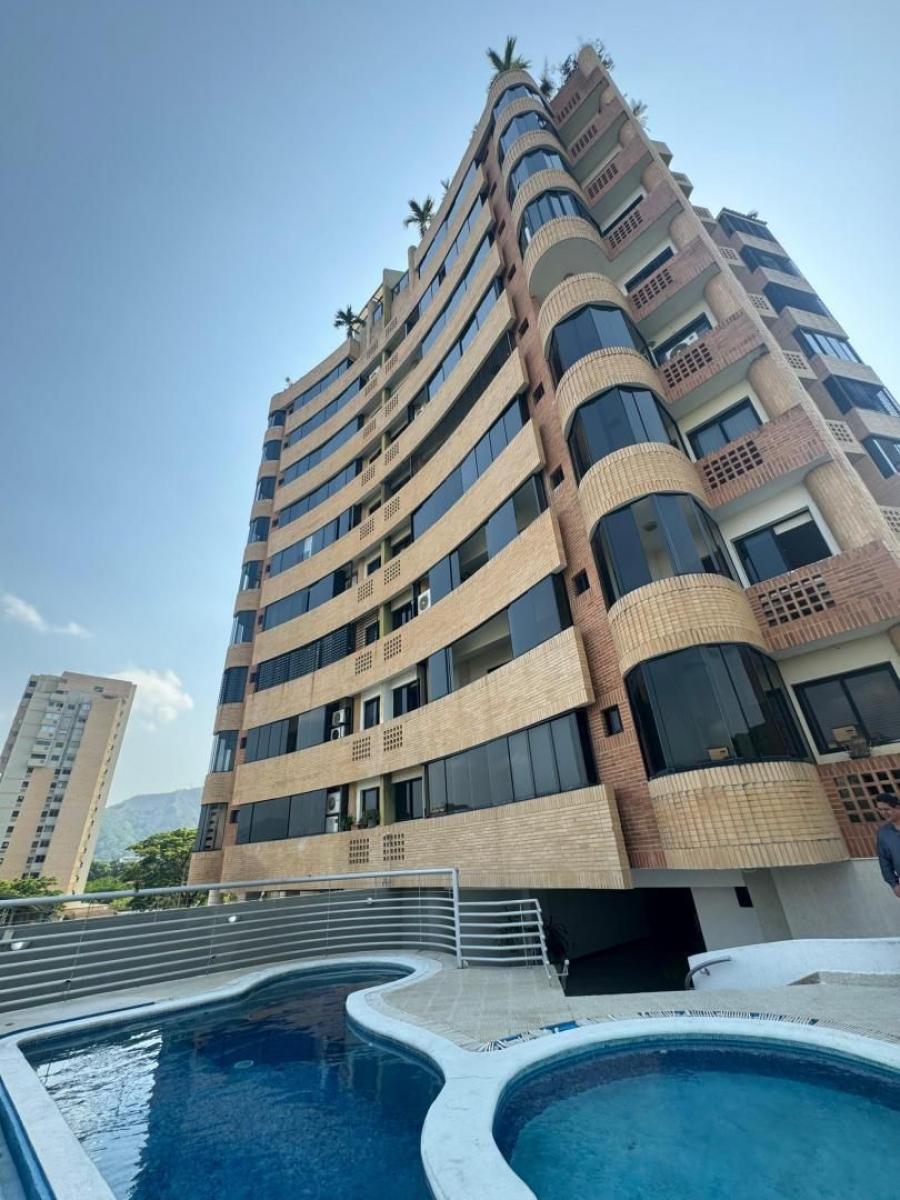 En Venta Bello y Acogedor Apartamento Resid. Verona La Urb. Trigaleña Alta, Valencia   Johana Lazaro