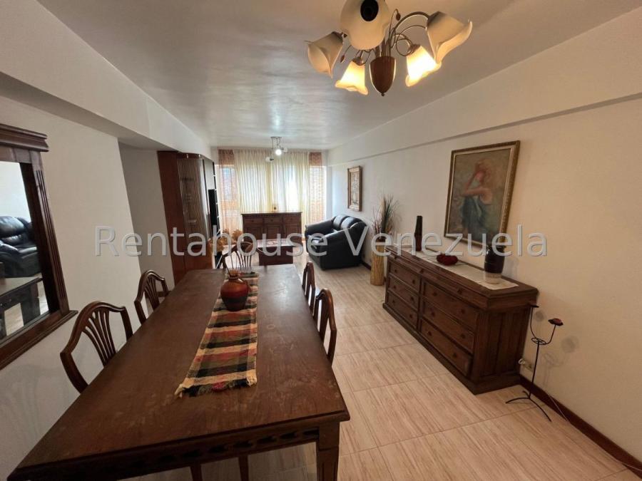 En venta bonito apartamento en La Urbina Caracas