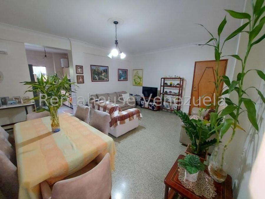 Foto Apartamento en Venta en Caracas, Caracas, Distrito Federal - U$D 45.000 - APV237843 - BienesOnLine