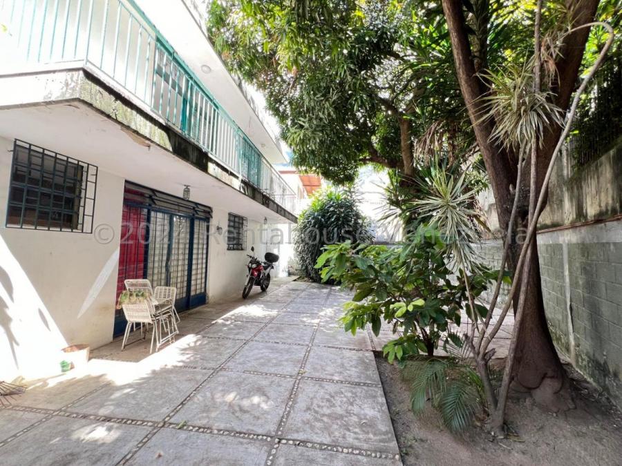Foto Casa en Venta en Los Palos Grandes, Caracas, Distrito Federal - U$D 215.000 - CAV228338 - BienesOnLine